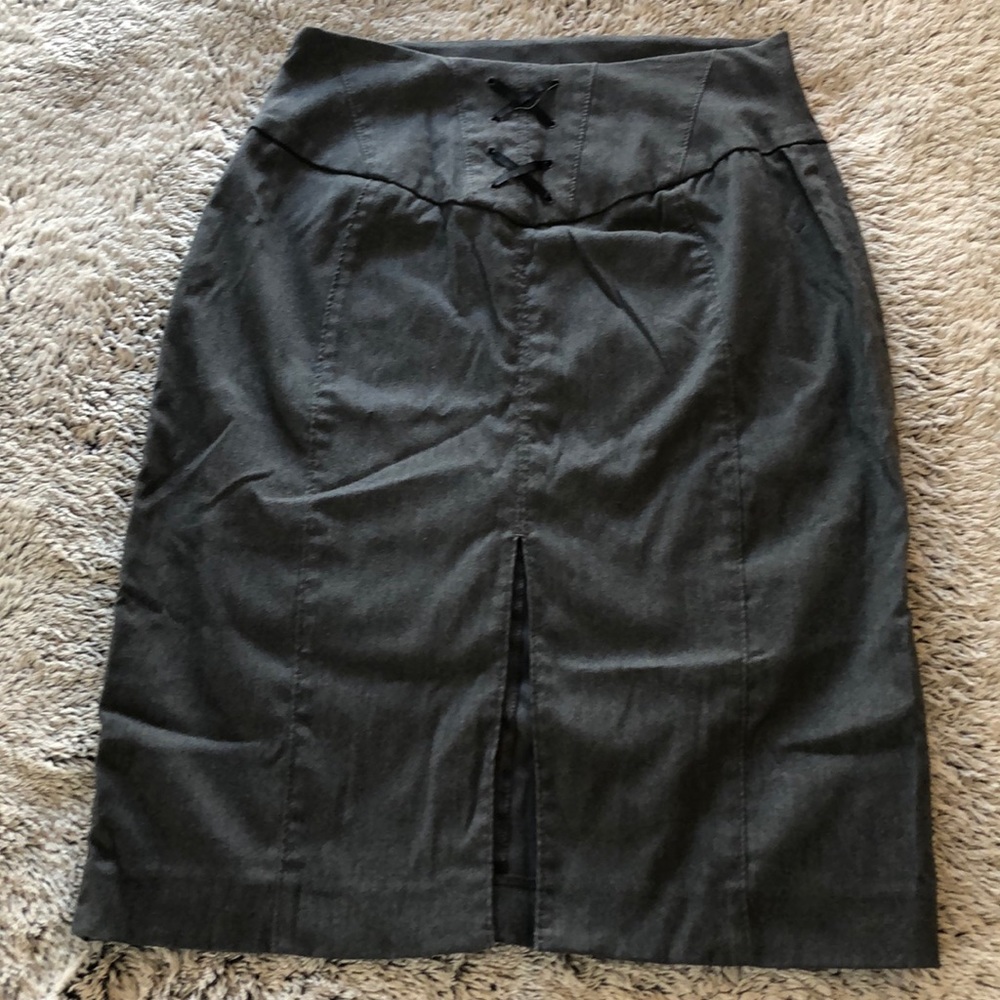 High waisted pencil skirt